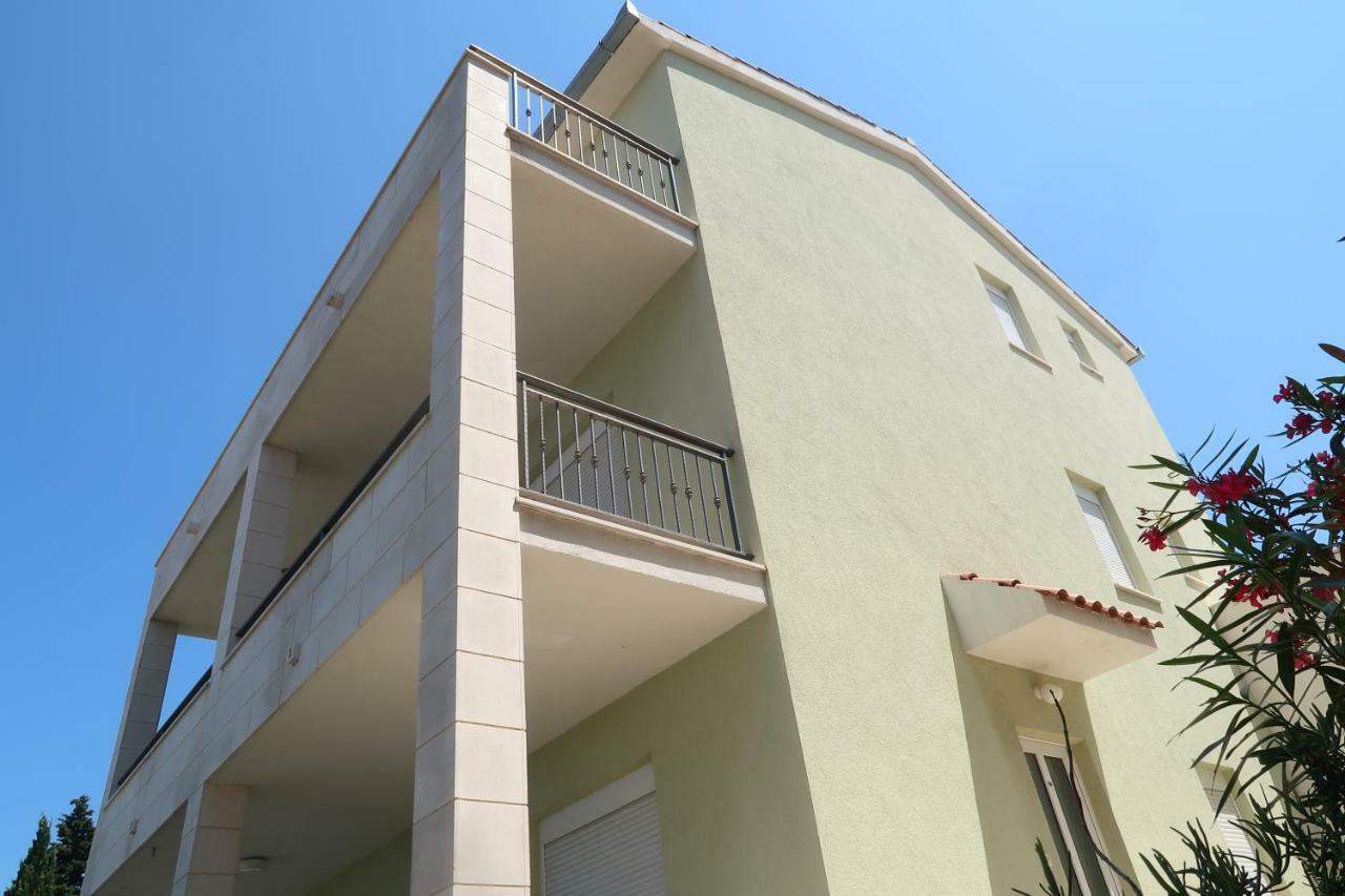 Apartments Maras 普利莫顿 外观 照片